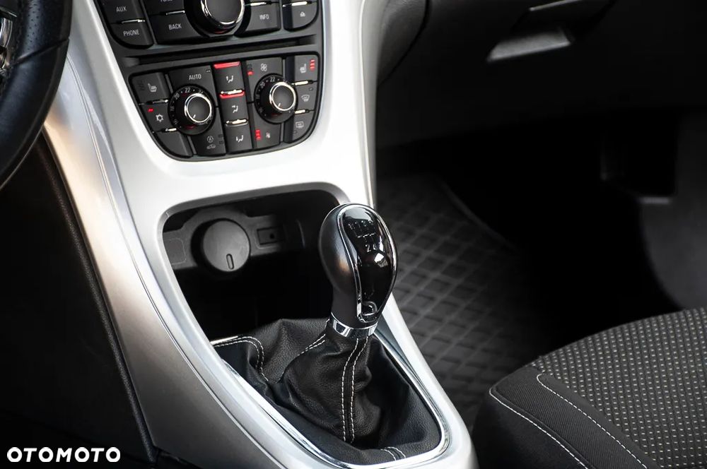 Opel Astra 1.4 Turbo Edition - 34