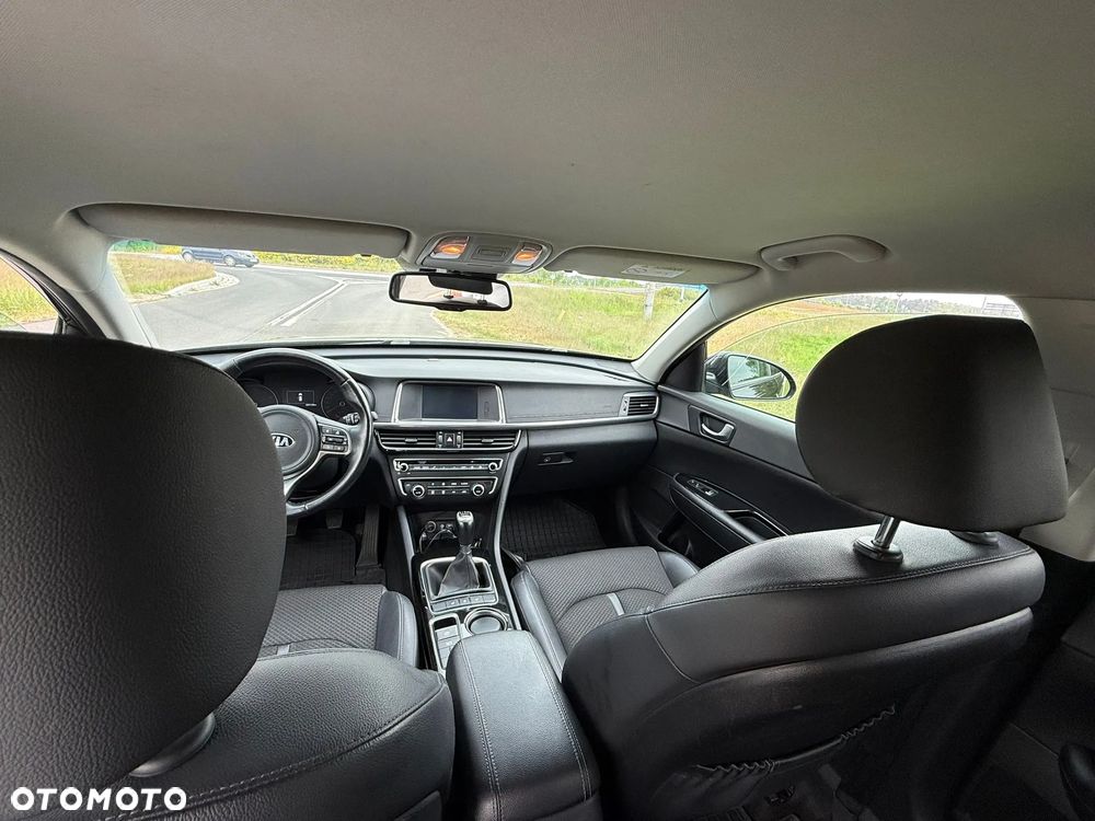 Kia Optima - 7