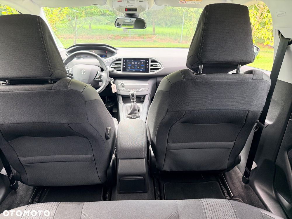 Peugeot 308 PureTech 130 Allure - 12