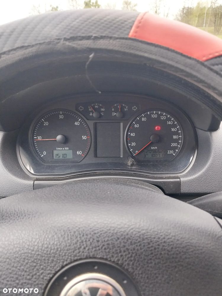 Volkswagen Polo - 11