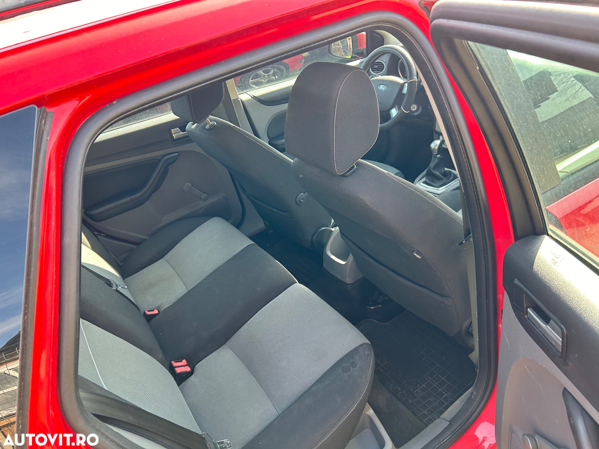 Ford Focus 1.5 TDCi DPF Start-Stopp-System Business - 10