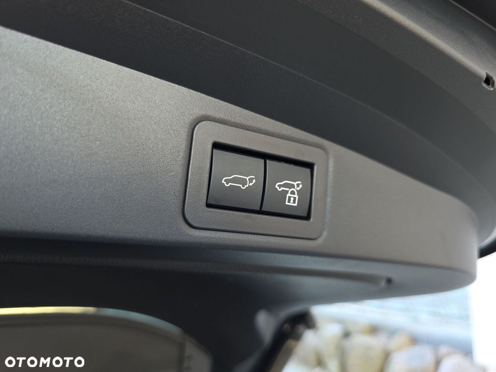 Toyota Corolla 1.8 Hybrid GR Sport Dynamic - 19