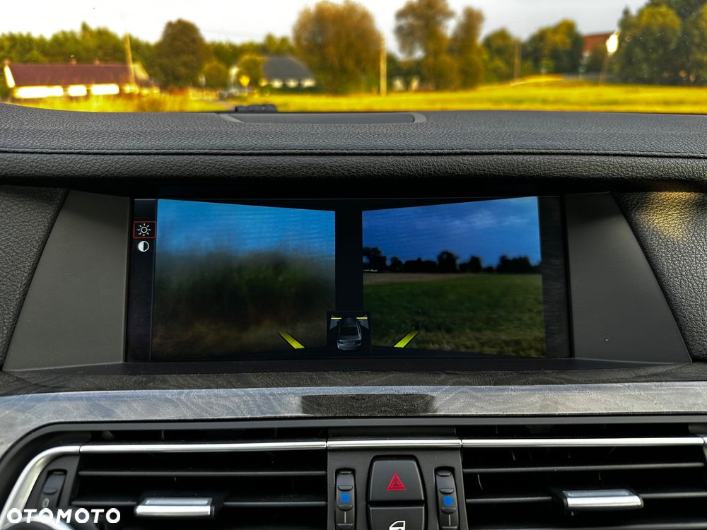 BMW Seria 7 730d - 17