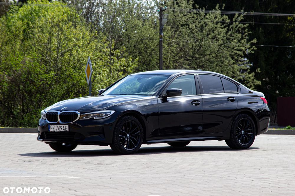 BMW Seria 3 320i Advantage - 13