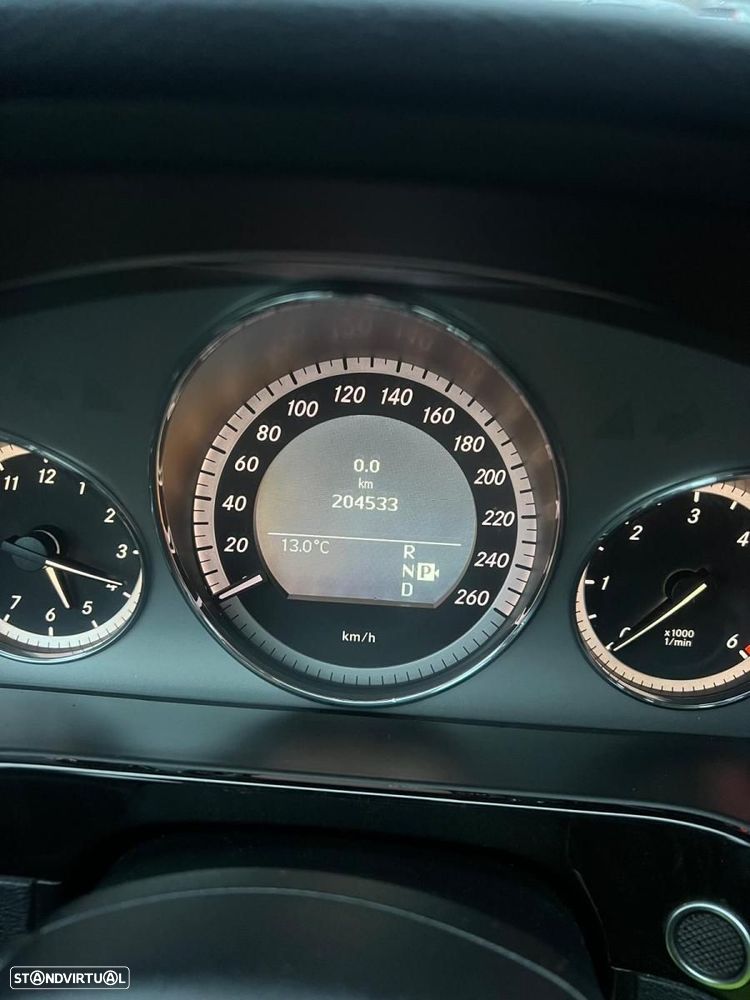 Mercedes-Benz E 250 BlueTEC Avantgarde Auto. - 11