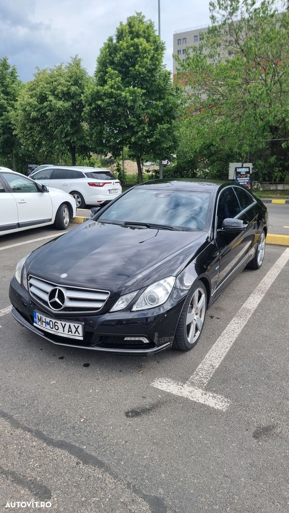 Mercedes-Benz E 250 CGI BlueEfficiency Automatik - 2