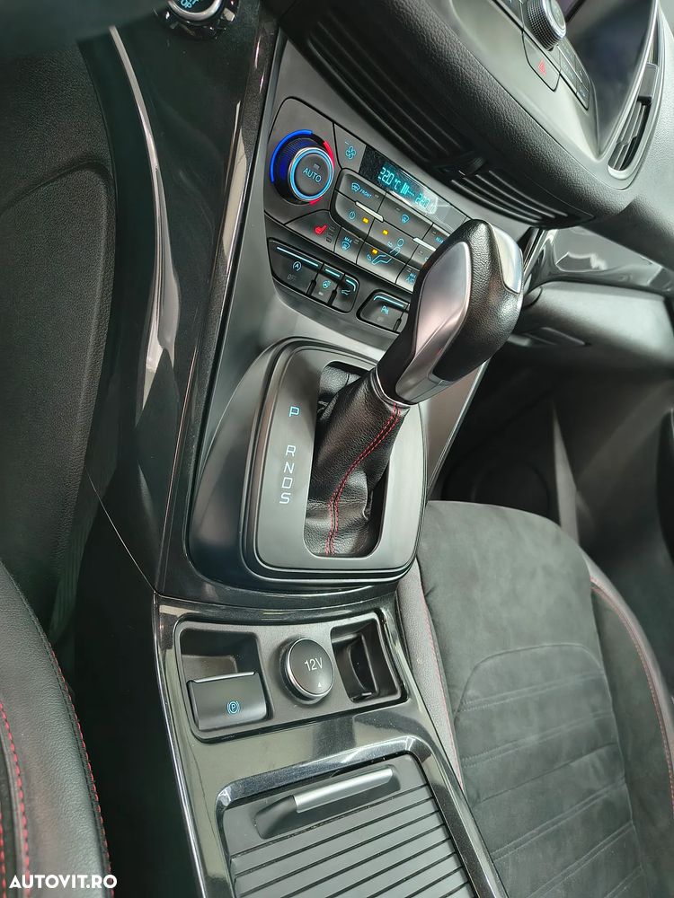Ford Kuga - 19