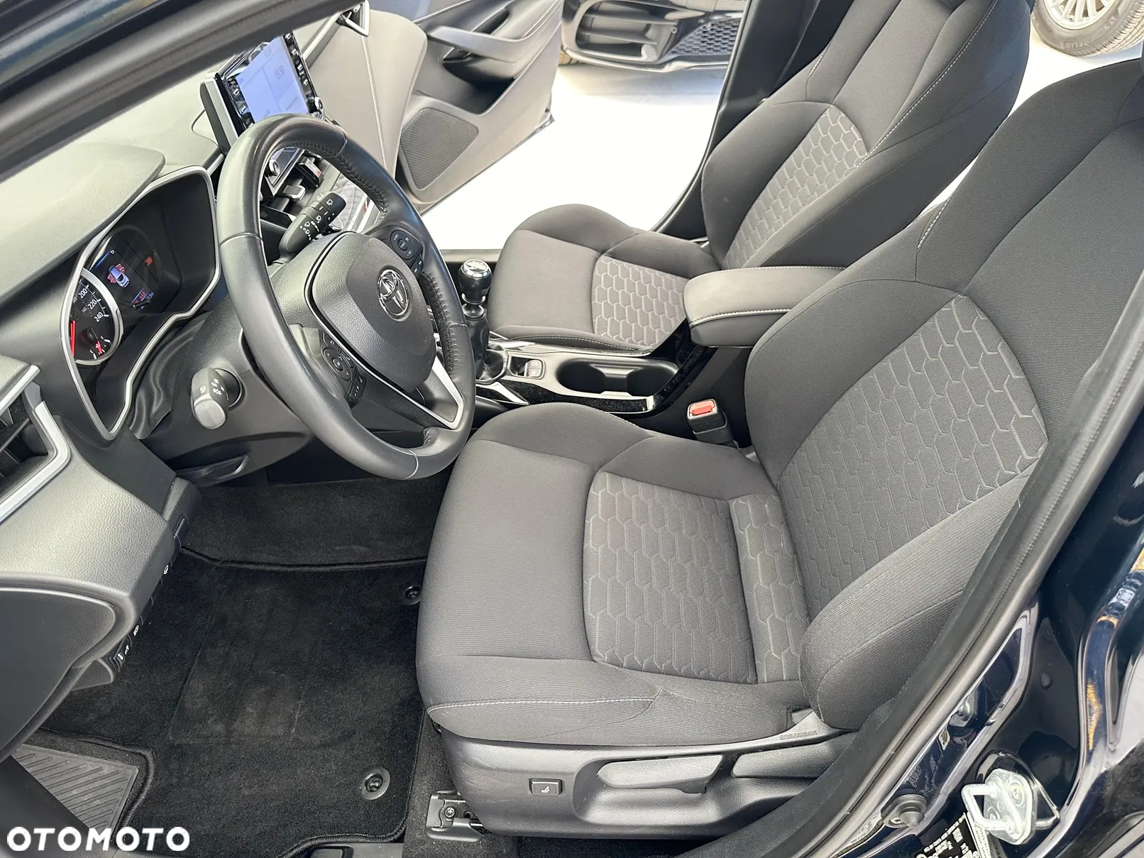 Toyota Corolla - 7