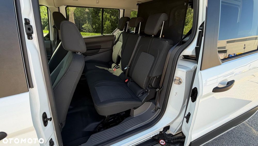 Ford Transit Connect - 21