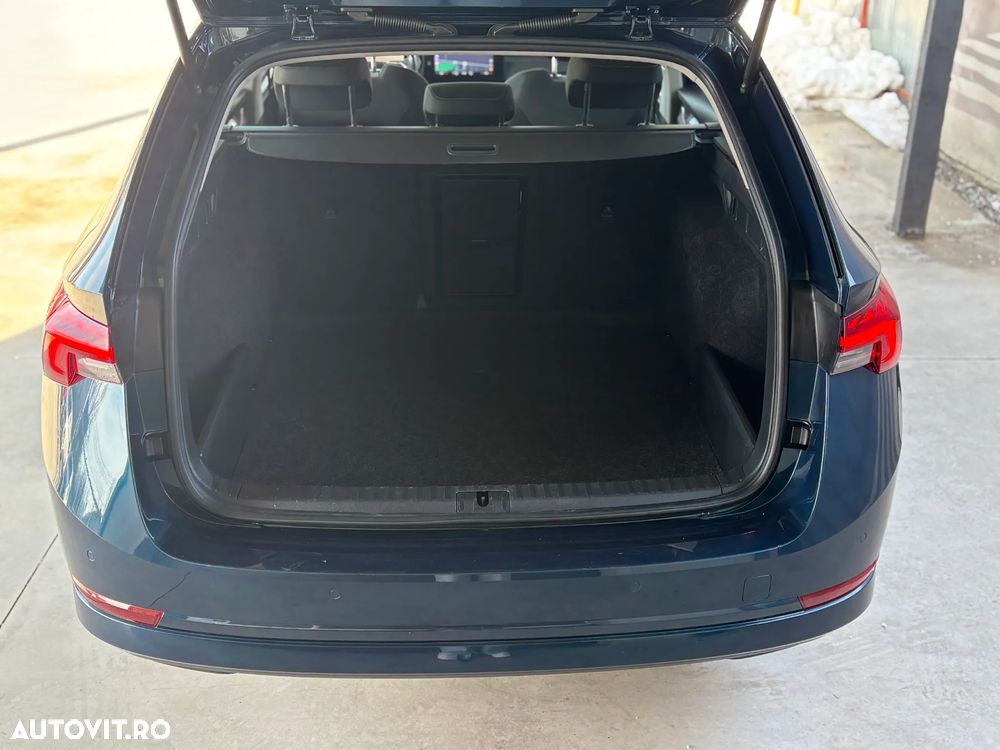 Skoda Octavia 2.0 TDI DSG Style - 11