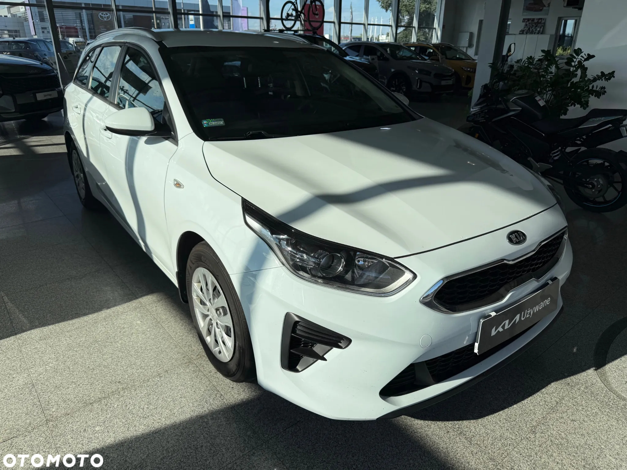 Kia Ceed 1.6 CRDi SCR M - 3
