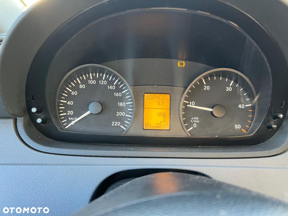 Mercedes-Benz Vito - 9