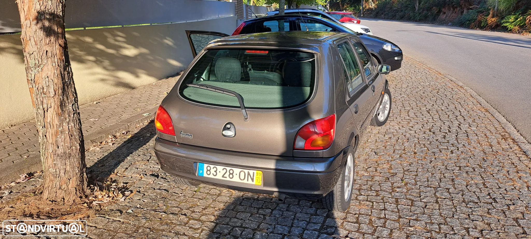 Ford Fiesta 1.25 Ghia - 9