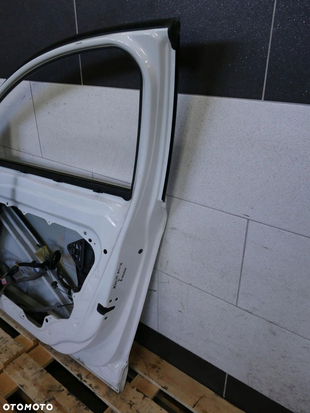 VOLVO XC60 I LIFT R-DESIGN DRZWI PRAWY PRZÓD PRAWE PRZEDNIE 614-46 - 14