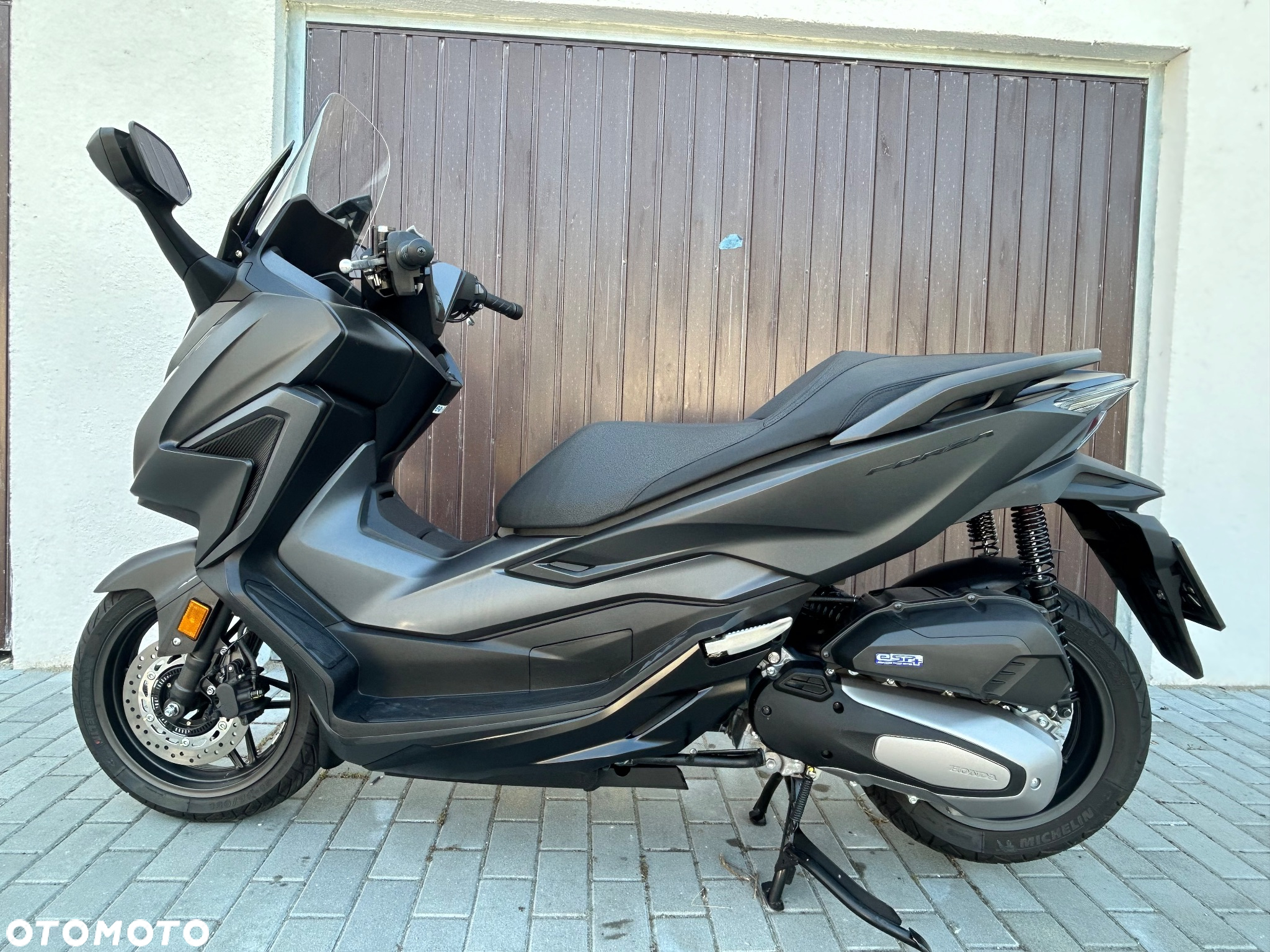Honda NSS - 12