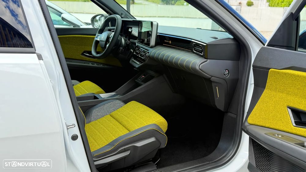 Renault 5 ver-350-l3-2-0-ecoblue-h2-trend-aut- - 22