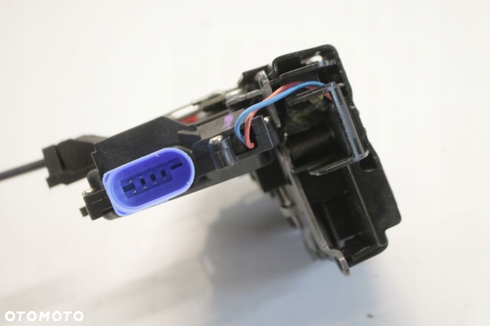 zamek drzwi prawy przód VW Golf V - 5