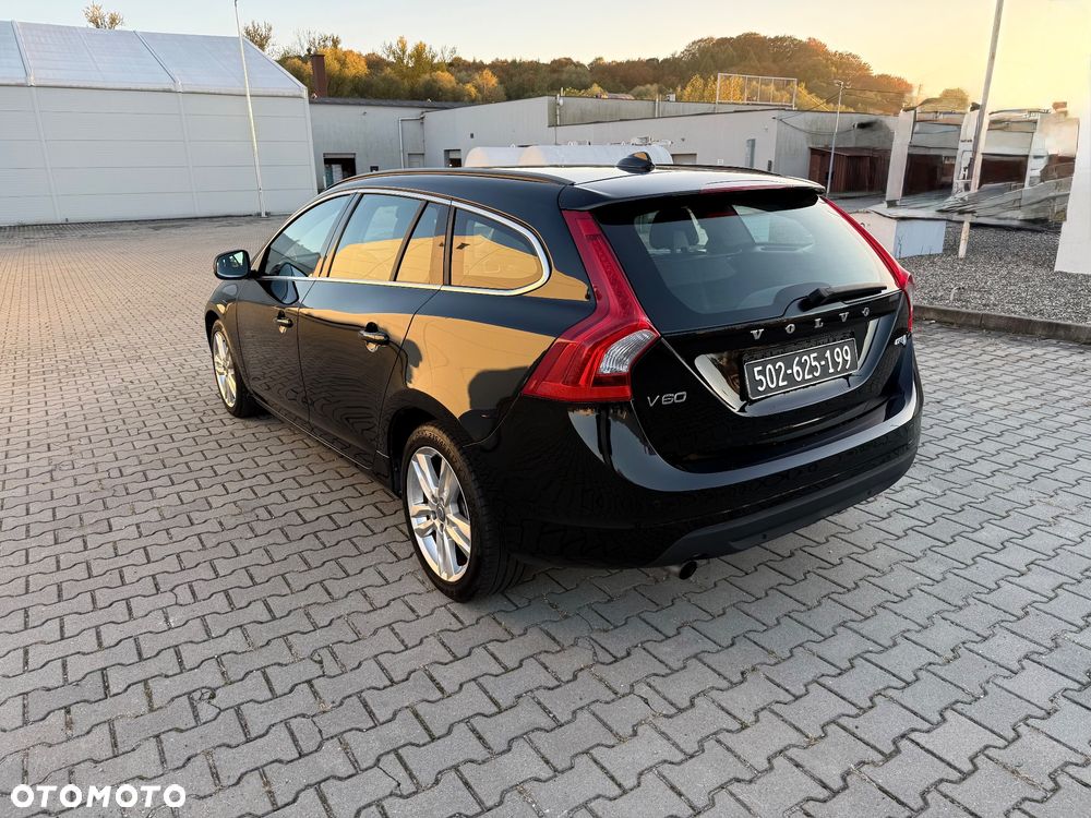 Volvo V60 2012 photo 5
