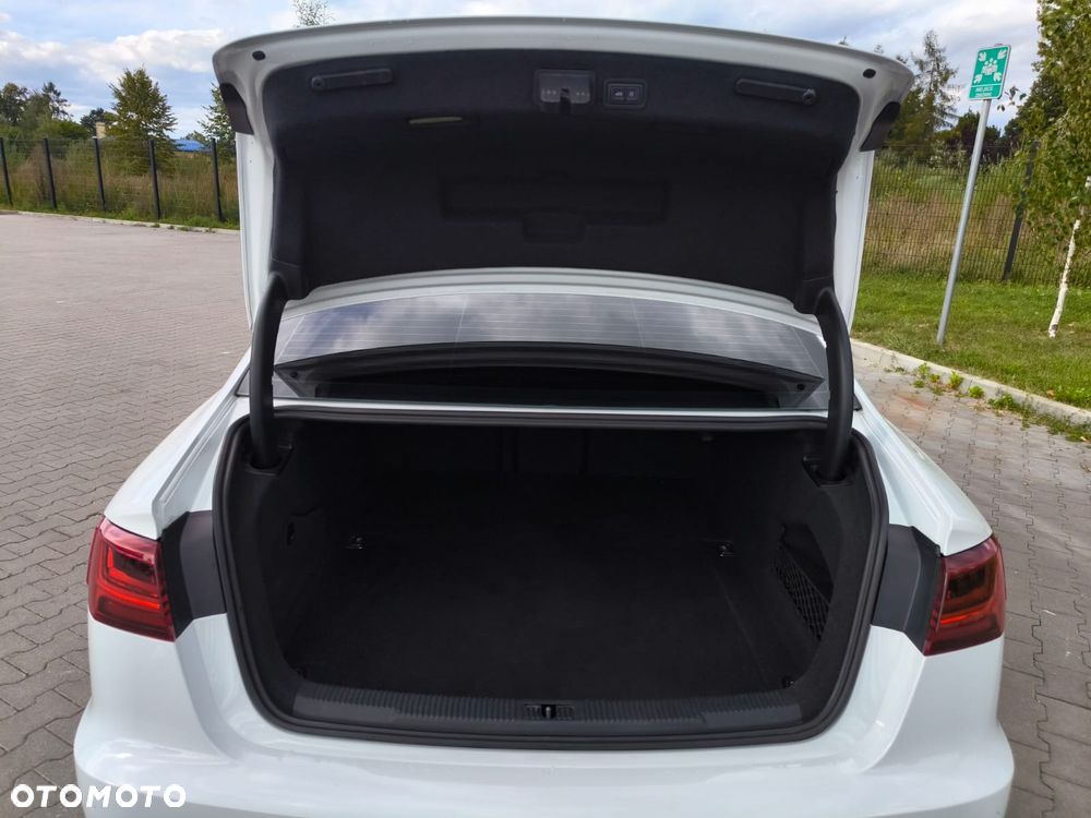 Audi A6 Limousine - 13