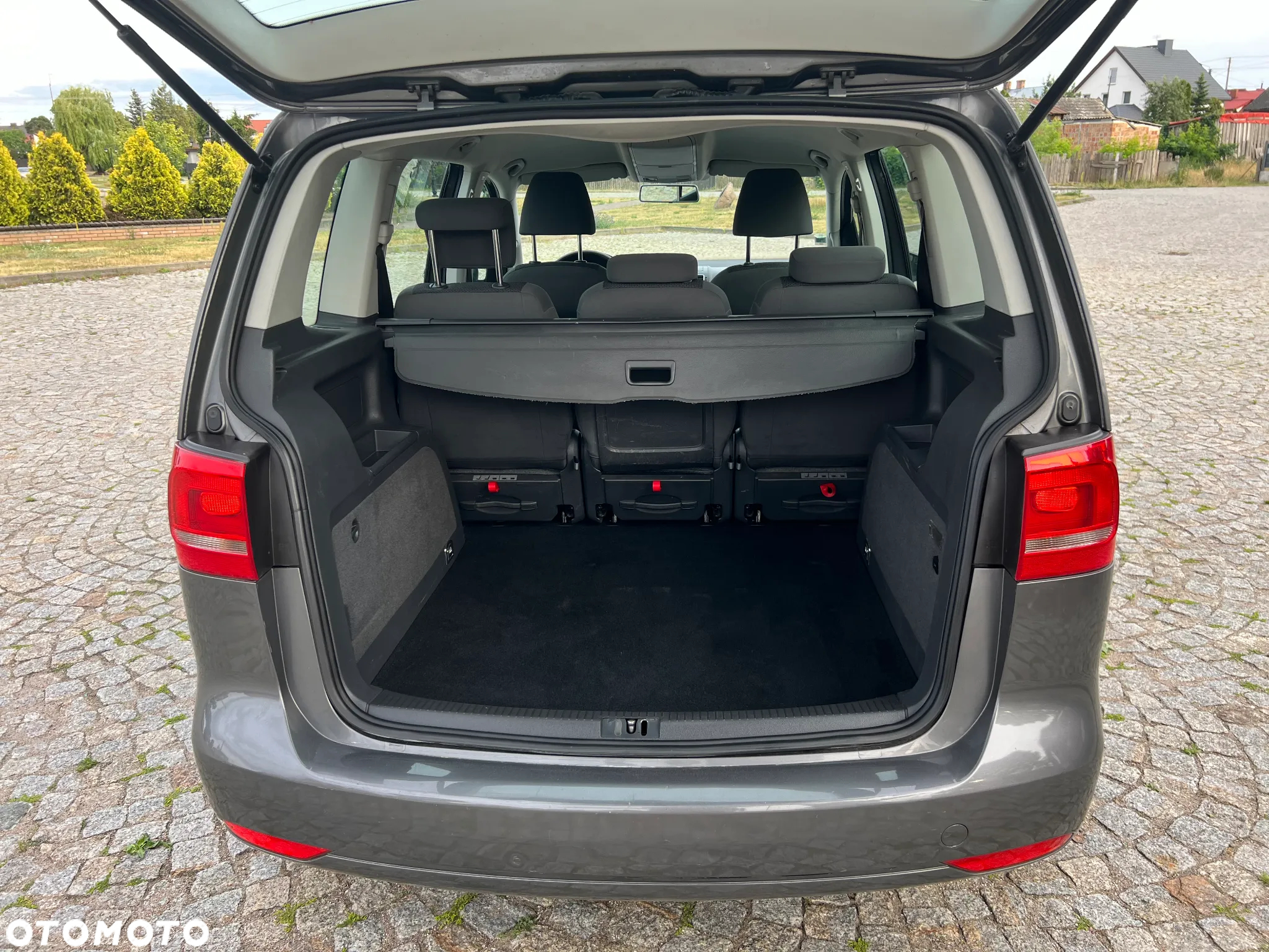 Volkswagen Touran 1.6 TDI DPF Highline - 21