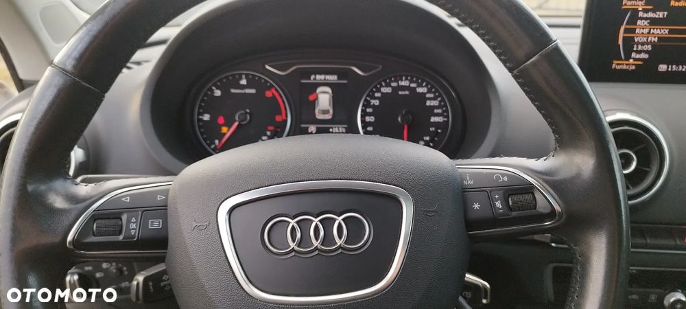 Audi A3 Sportback 1.6 TDI Ambition - 16