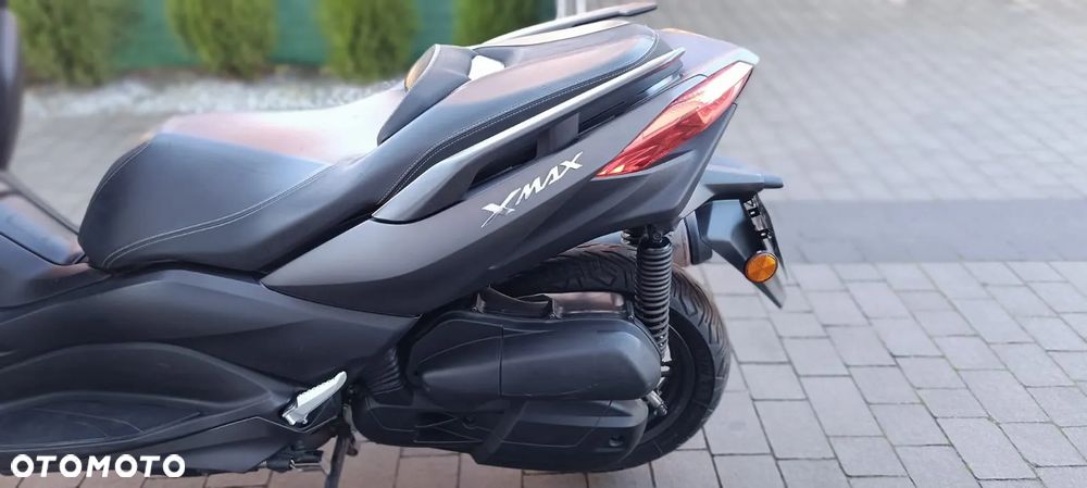 Yamaha X-max - 8