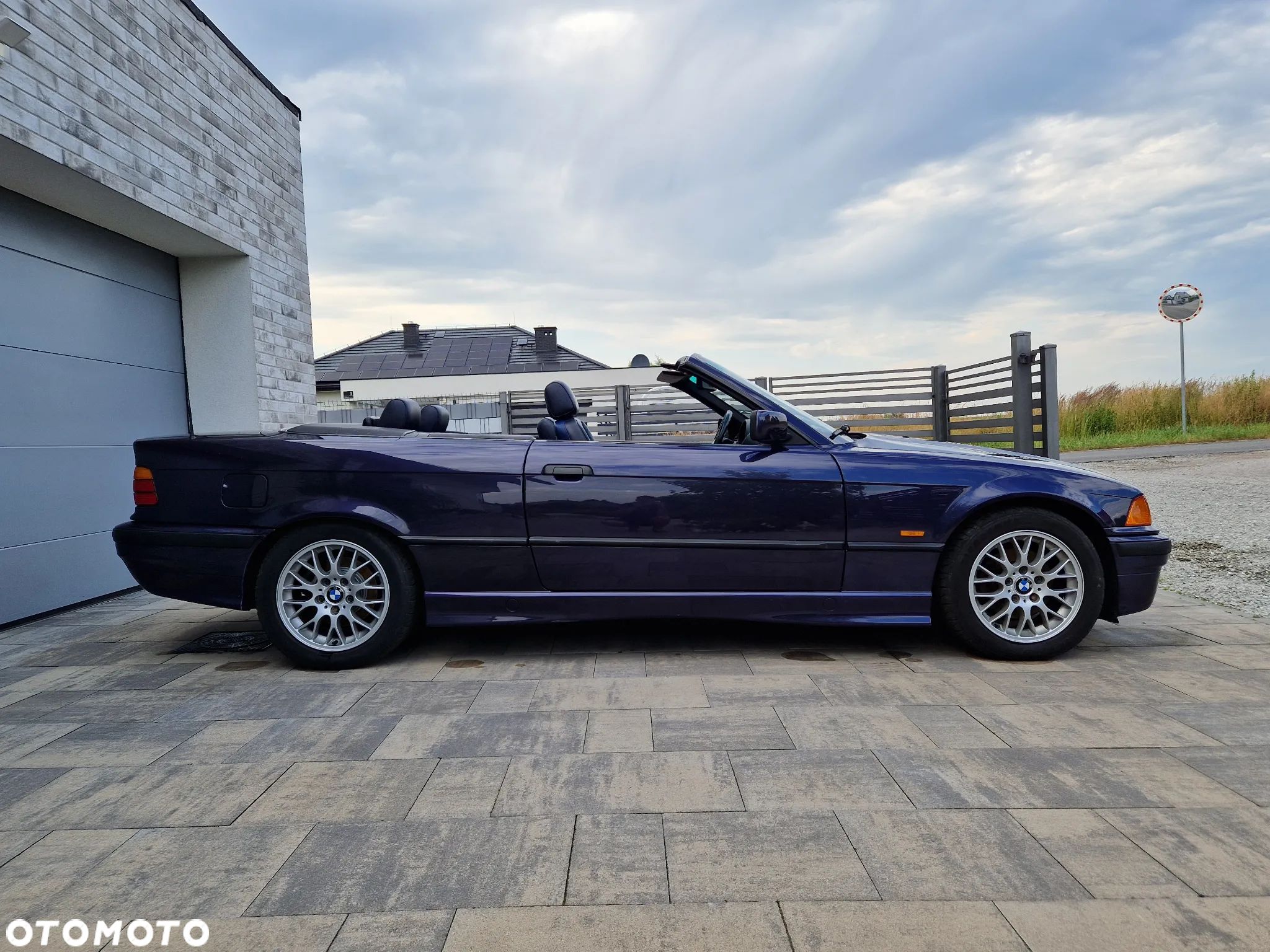 BMW Seria 3 320i Cabriolet - 1