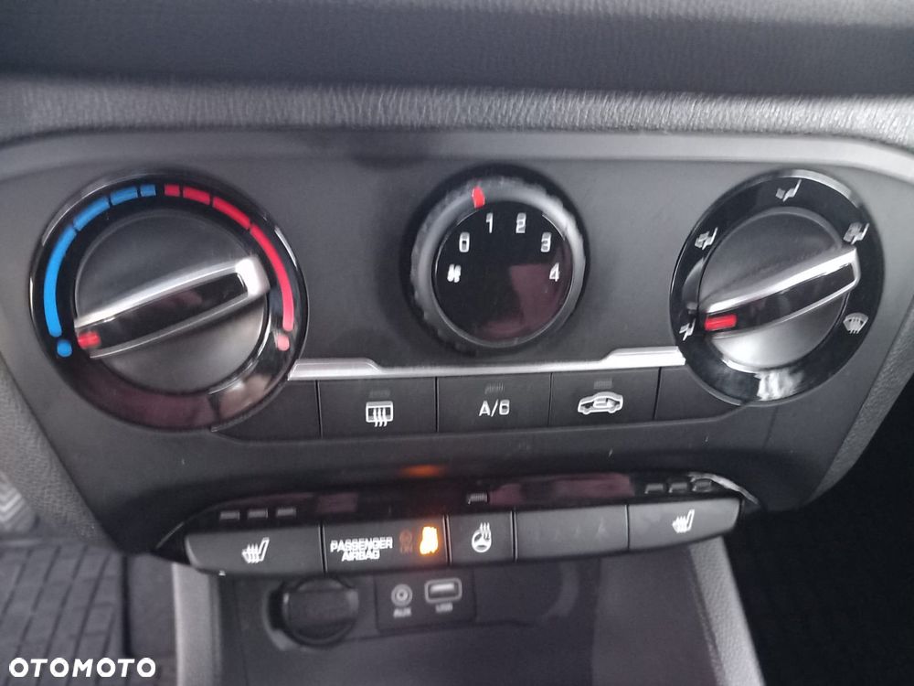 Hyundai i20 1.2 BlueDrive Elegant - 17