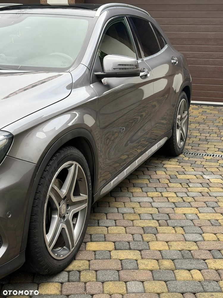 Mercedes-Benz GLA 220 d 4-Matic - 3