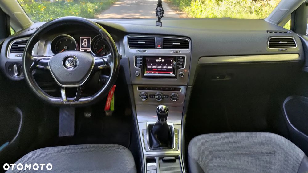 Volkswagen Golf 1.6 TDI BlueMotion Technology Cup - 34