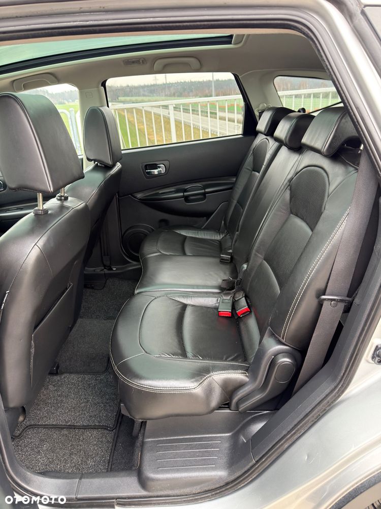Nissan Qashqai+2 2.0 4x4 visia - 11