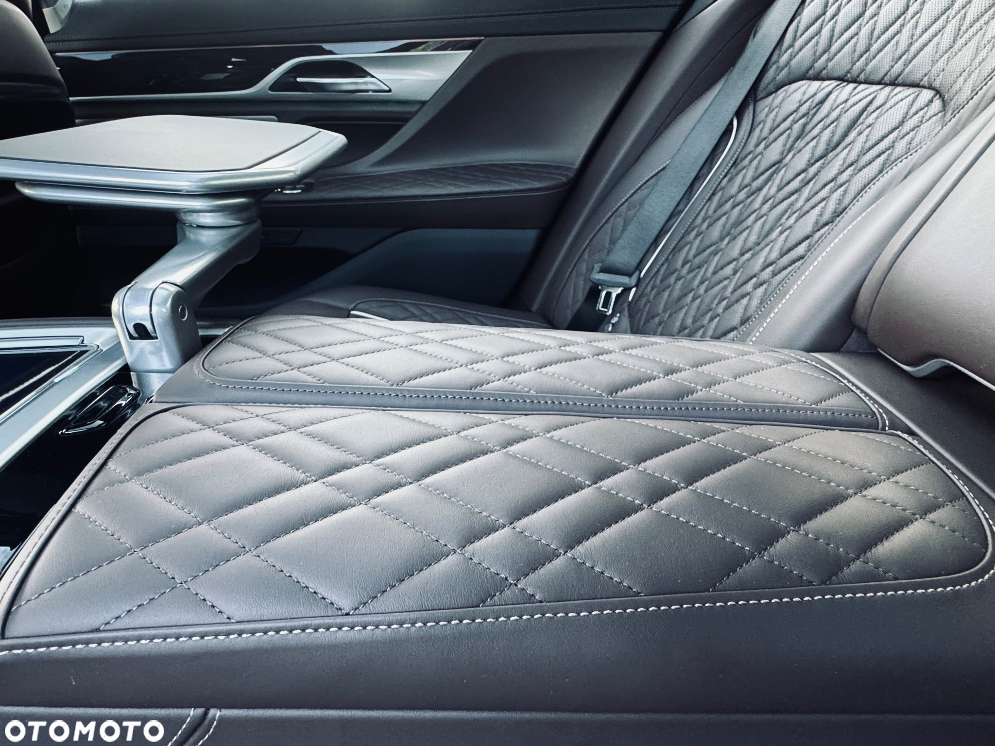 BMW Seria 7 - 21