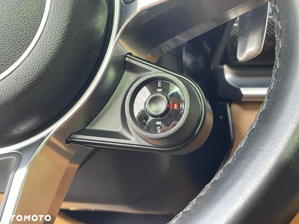 Porsche Panamera - 21