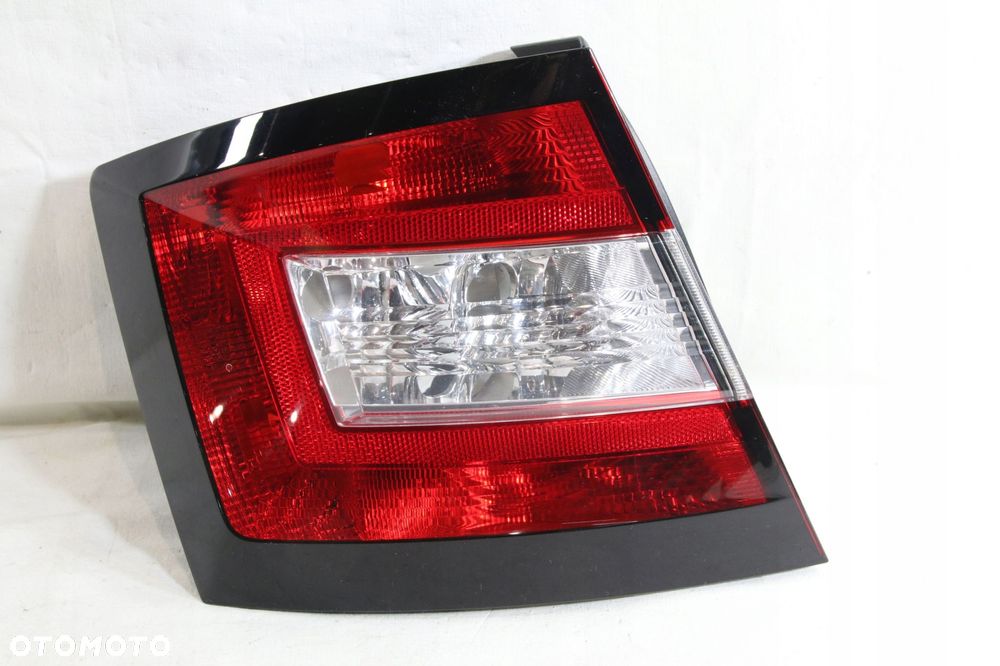 lampa tyl na blotnik europa oryginał skoda fabia iii 3 6v 6 hatchback 14-21 - 1