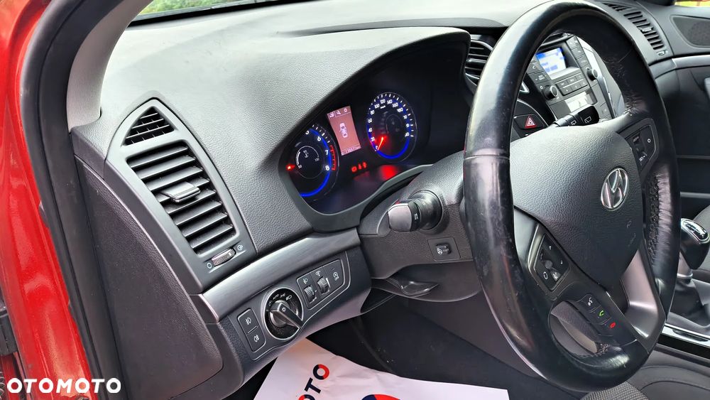 Hyundai i40 i40cw 1.6 Fifa World Cup Edition - 10