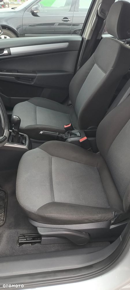 Opel Astra 1.6 - 18