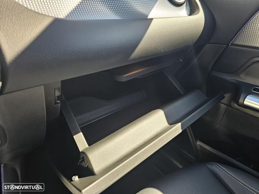 Mercedes-Benz EQA 250+ Progressive - 29