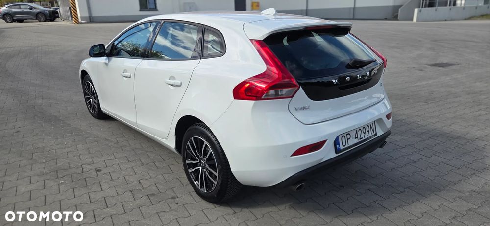 Volvo V40 T3 Drive-E Momentum - 5