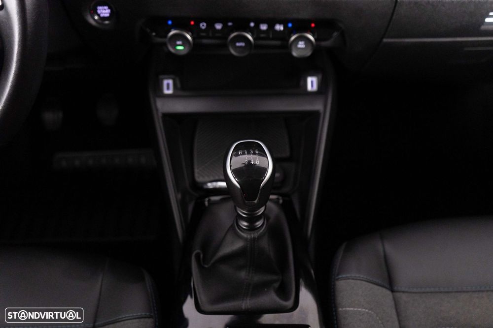 Citroën C4 1.2 PureTech Shine - 26