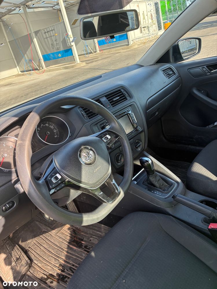 Volkswagen Jetta 2.0 Base - 9