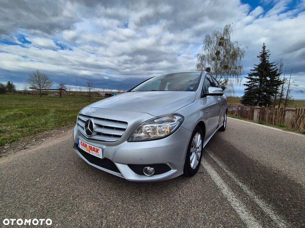 Mercedes-Benz Klasa B 180 CDI (BlueEFFICIENCY) 7G-DCT - 37