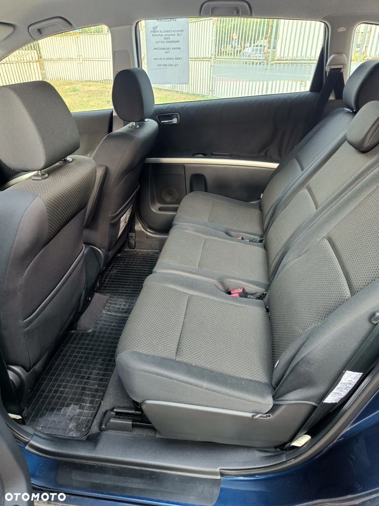 Toyota Corolla Verso - 9