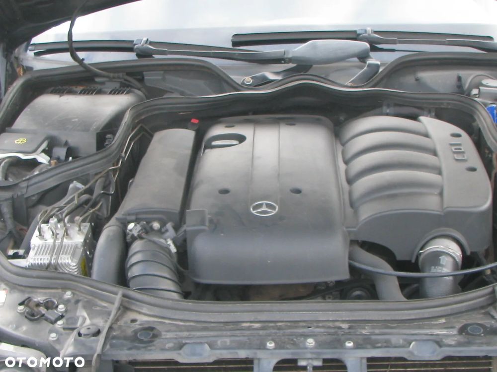 Mercedes-Benz Klasa E - 21