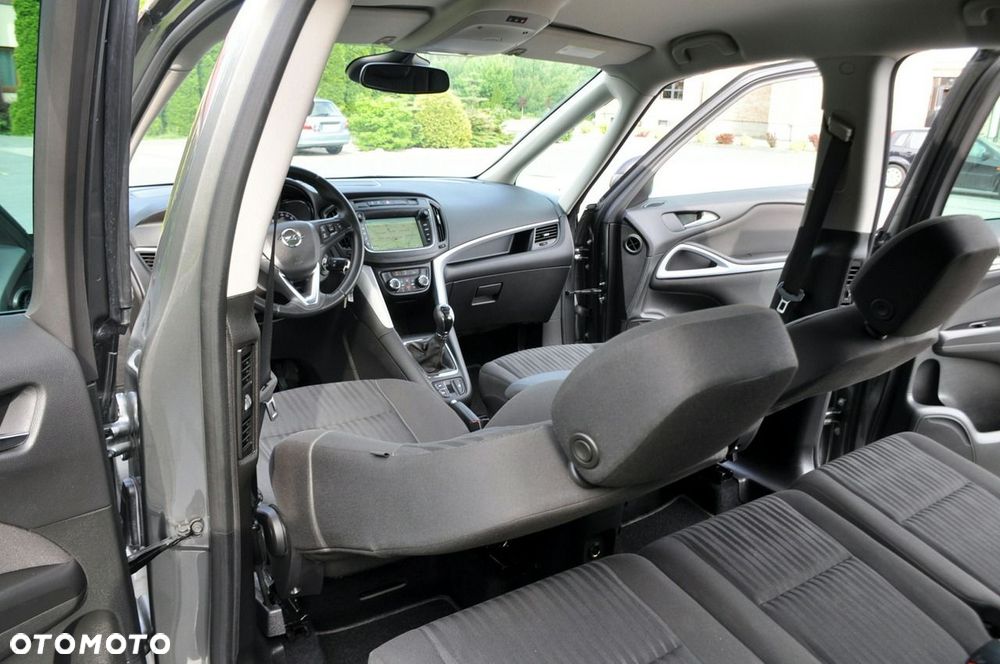 Opel Zafira - 27