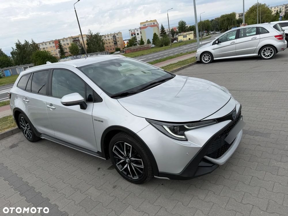 Toyota Corolla 2.0 Hybrid Trek - 2