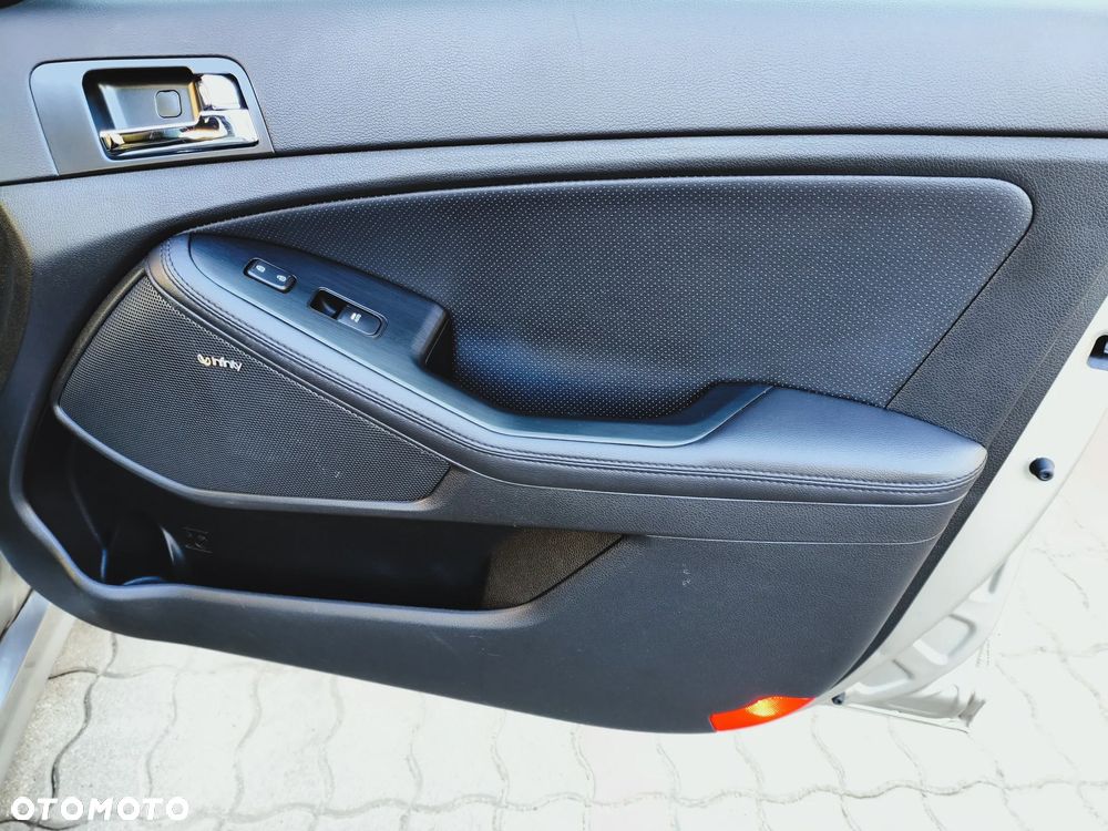 Kia Optima - 22