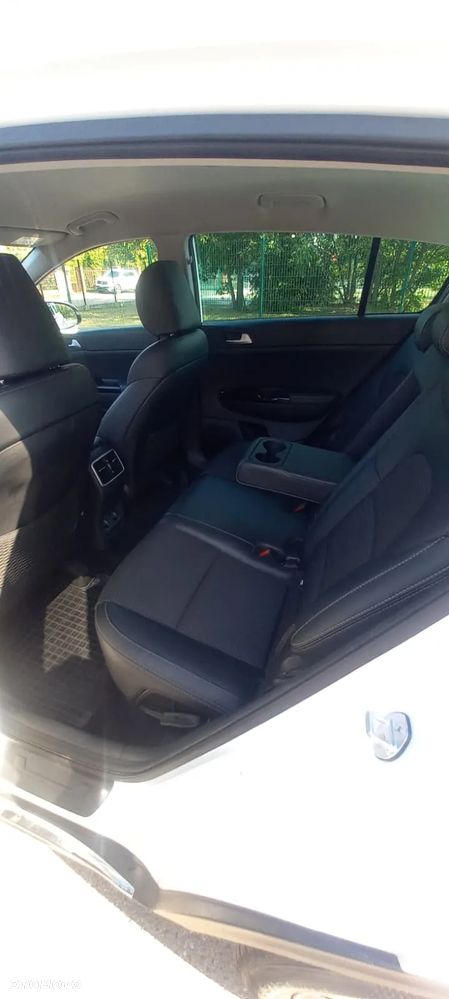 Kia Sportage 1.6 CRDI L Business Line 2WD DCT - 12