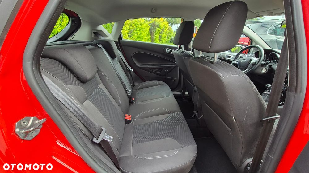 Ford Fiesta 1.6 TDCI Titanium - 9