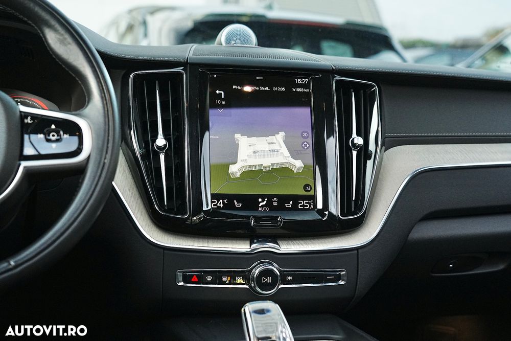 Volvo XC 60 B4 D AWD Geartronic Inscription - 28