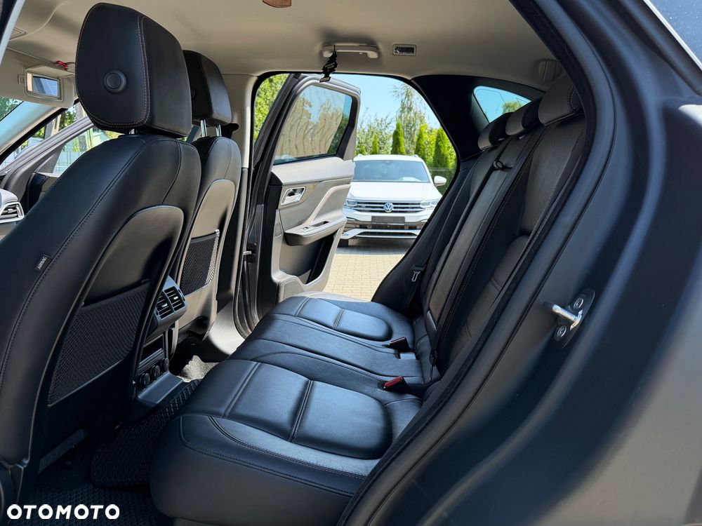Jaguar F-Pace 20d AWD Prestige - 21